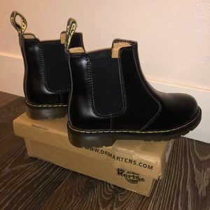 Dr. Martens Nappa Chelsea boot US size 6 UK 8 EU38